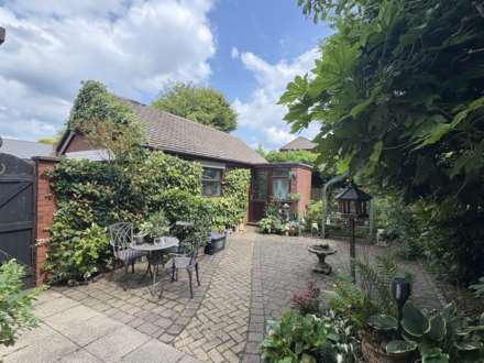 Ripponden Road, Oldham, Image 22