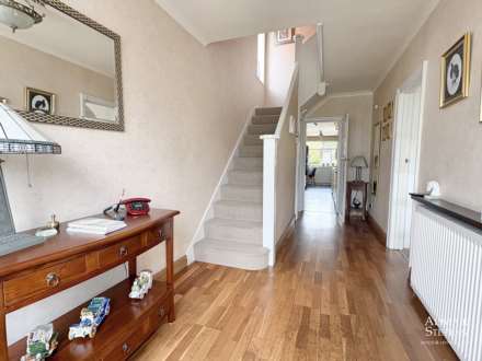 Ripponden Road, Oldham, Image 4