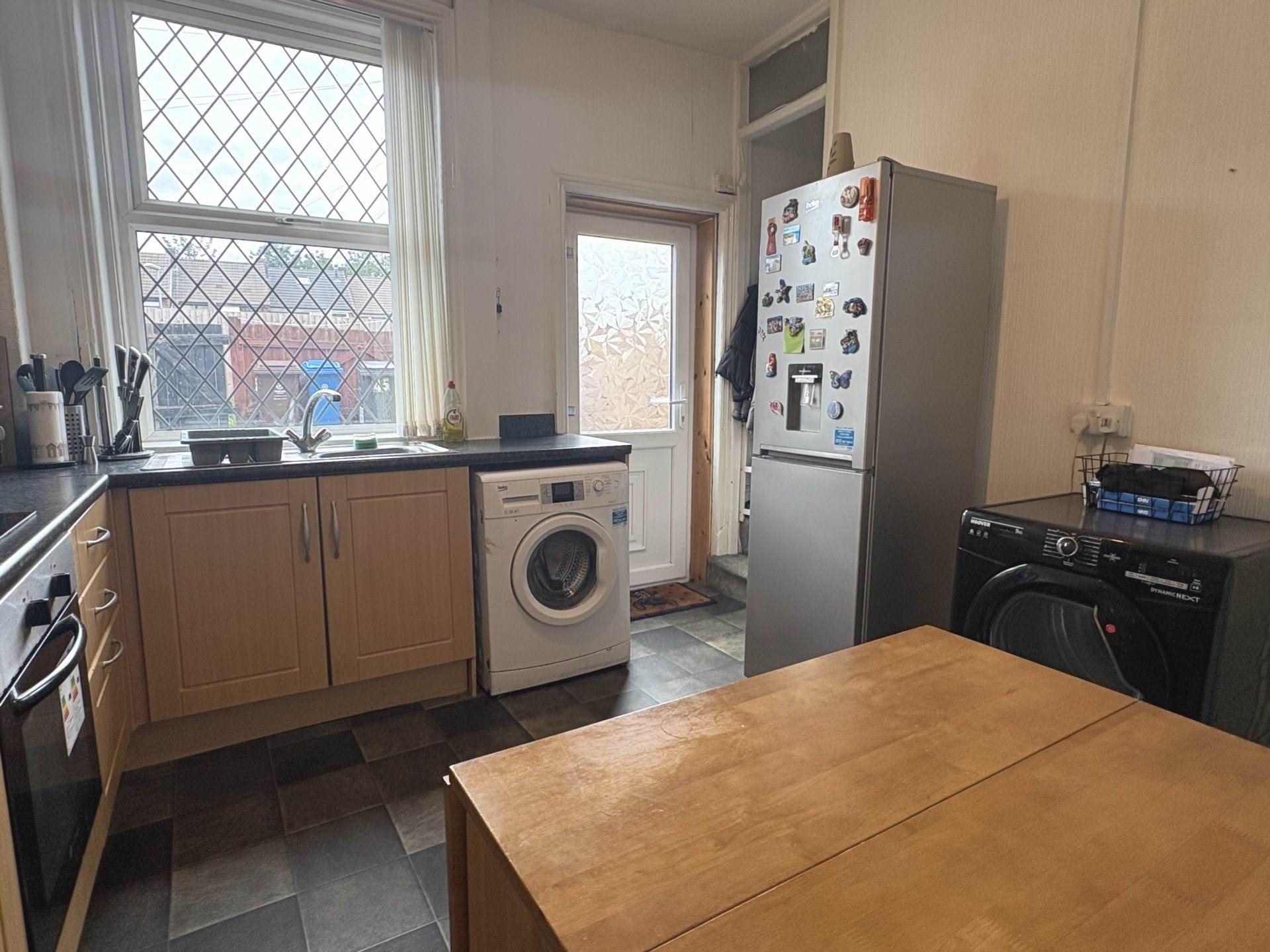 Shaw Road, Royton, Image 4