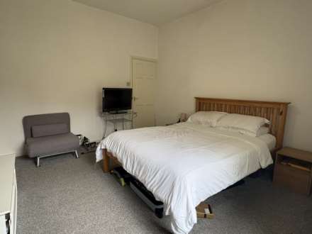 Shaw Road, Royton, Image 6