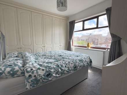 Broadway, Chadderton, Image 10