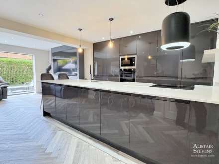 The Fairways, Royton, Image 3