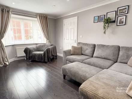 The Fairways, Royton, Image 7