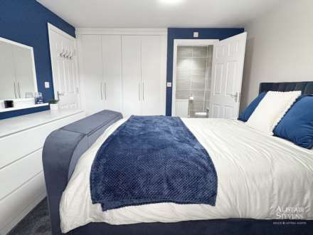 The Fairways, Royton, Image 9