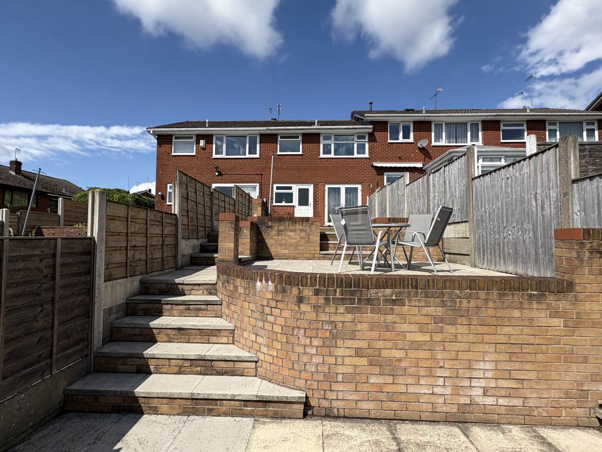 Alandale, Royton, Image 17