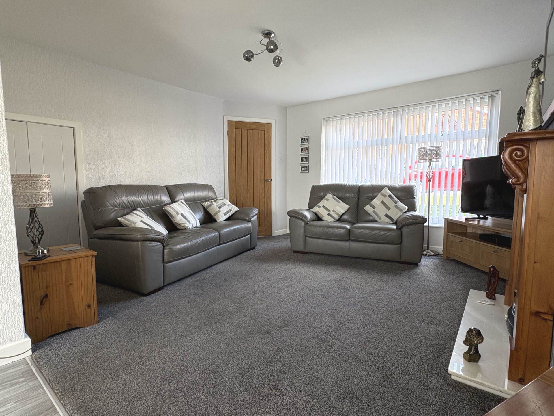 Alandale, Royton, Image 4