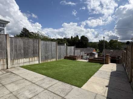 Alandale, Royton, Image 16