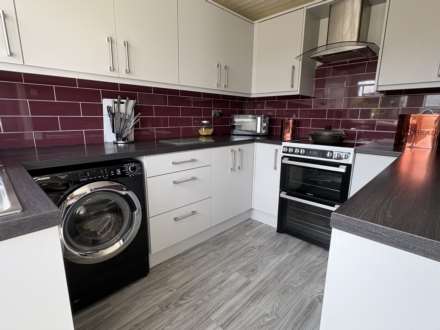 Alandale, Royton, Image 5