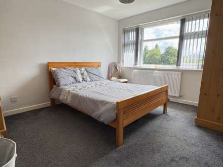 Alandale, Royton, Image 7