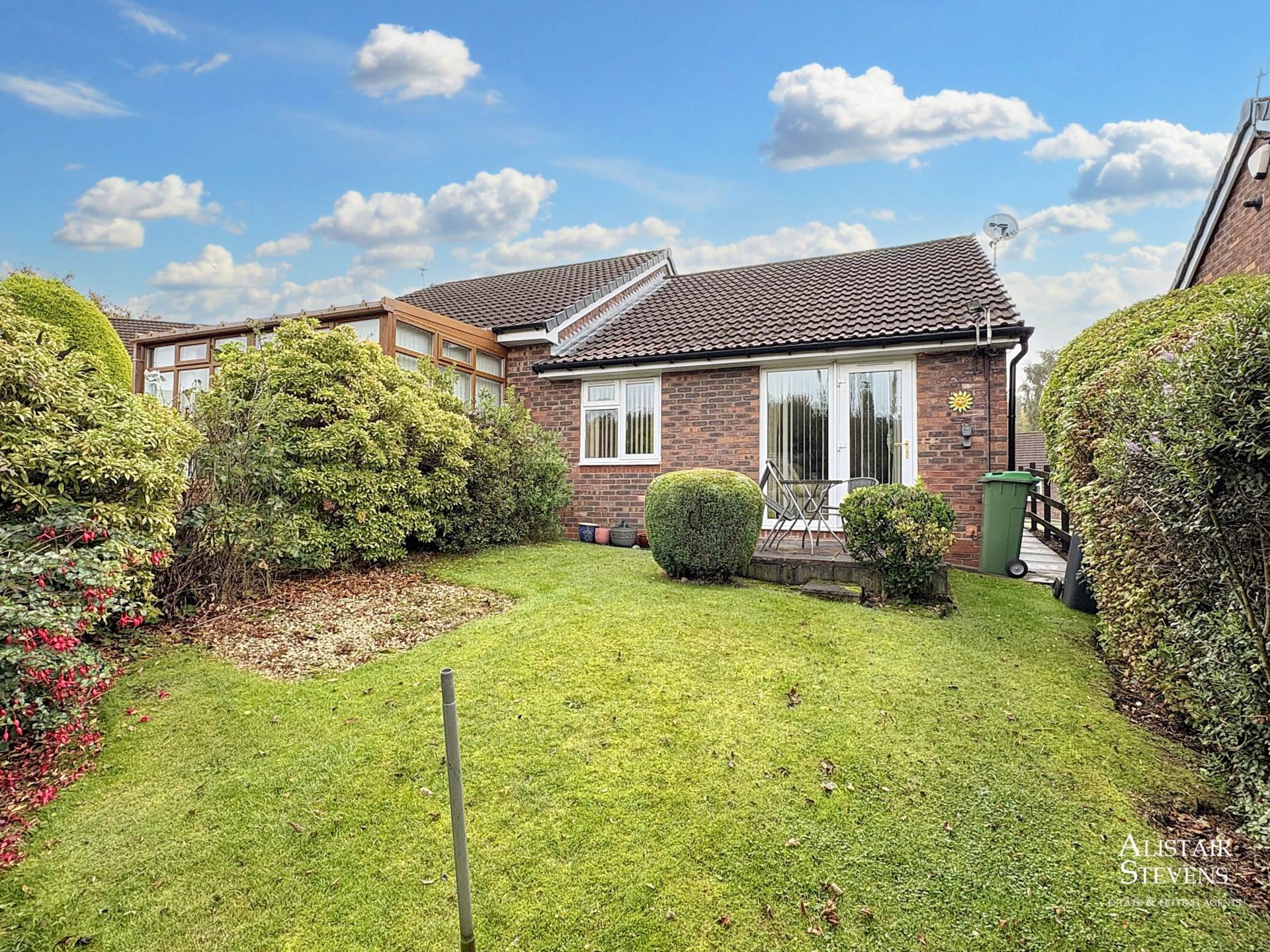 Haggate Crescent, Royton, Image 11