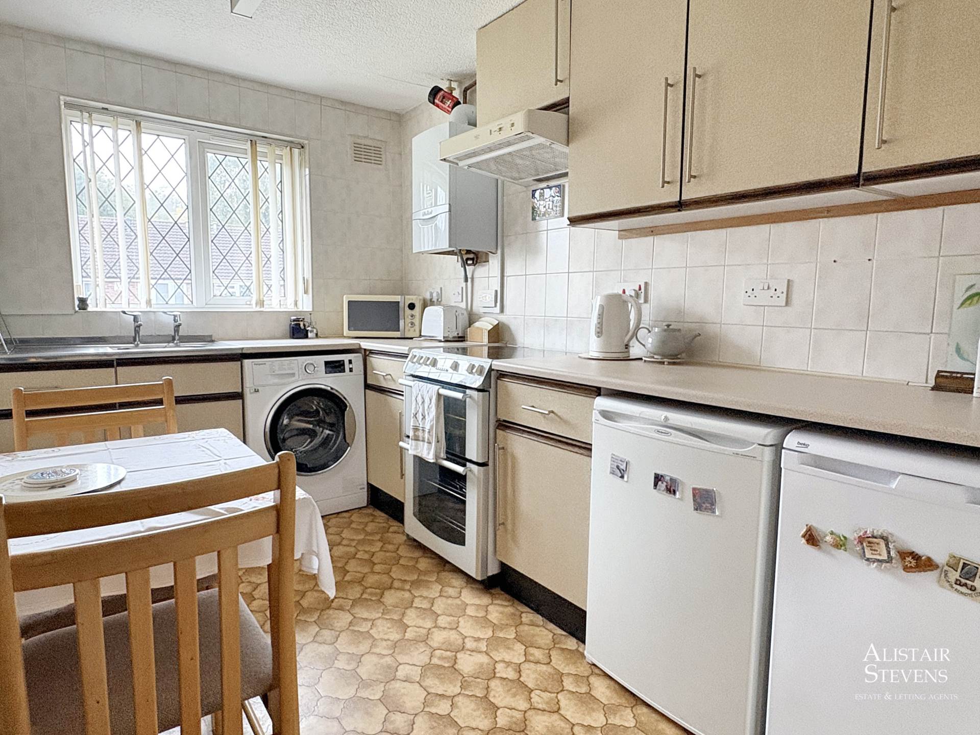 Haggate Crescent, Royton, Image 3