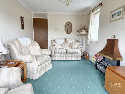 Haggate Crescent, Royton, Image 4