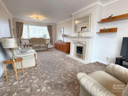 Elizabeth Avenue, Royton, Image 4