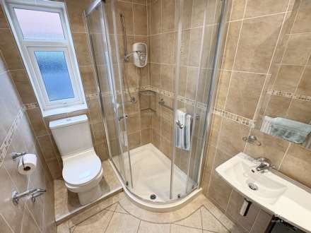 Elizabeth Avenue, Royton, Image 8