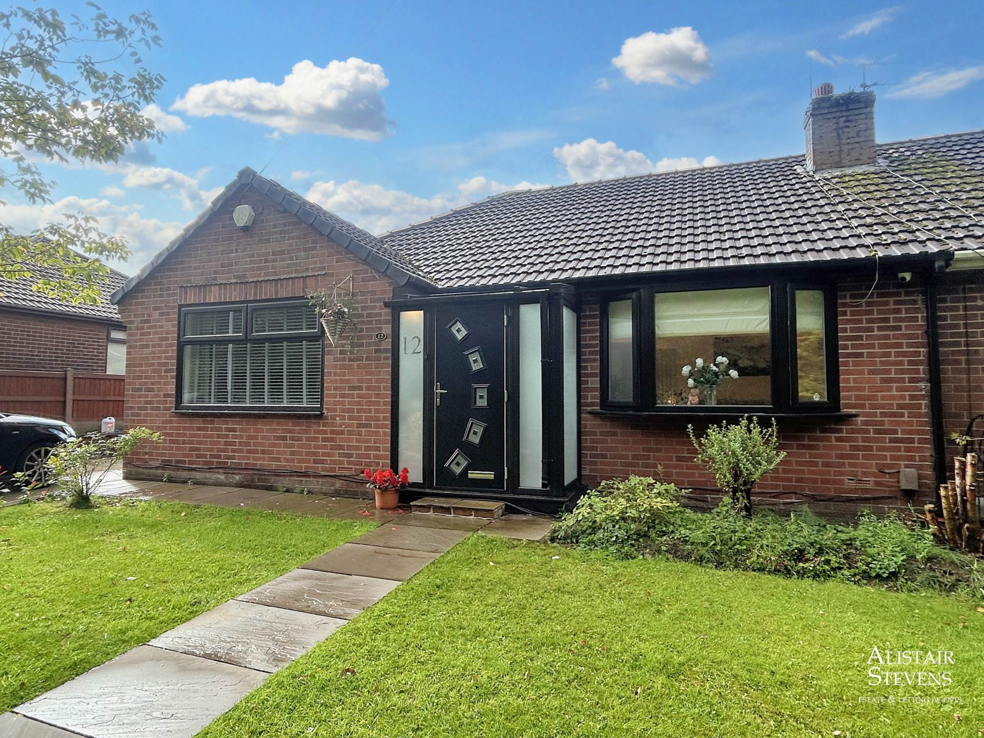 Kerwood Drive, Royton, Image 1