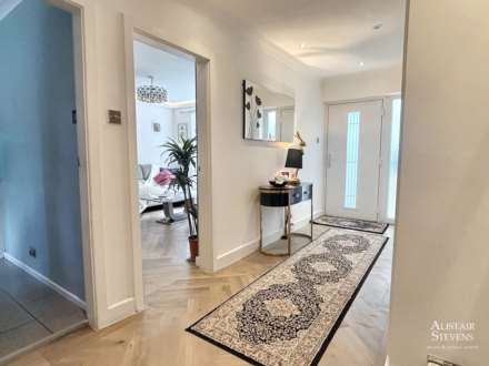 Kerwood Drive, Royton, Image 4