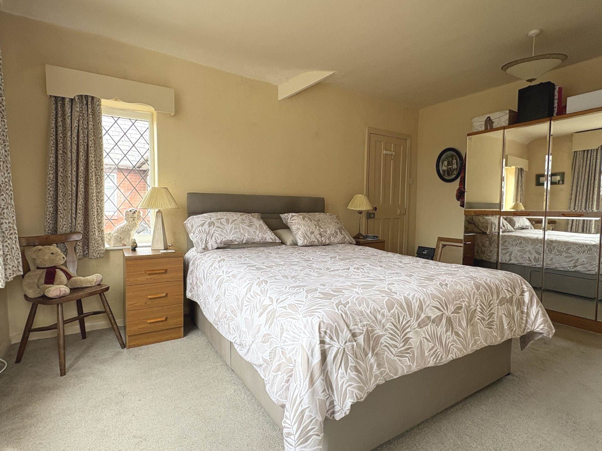 Church Road, Shaw, Image 15