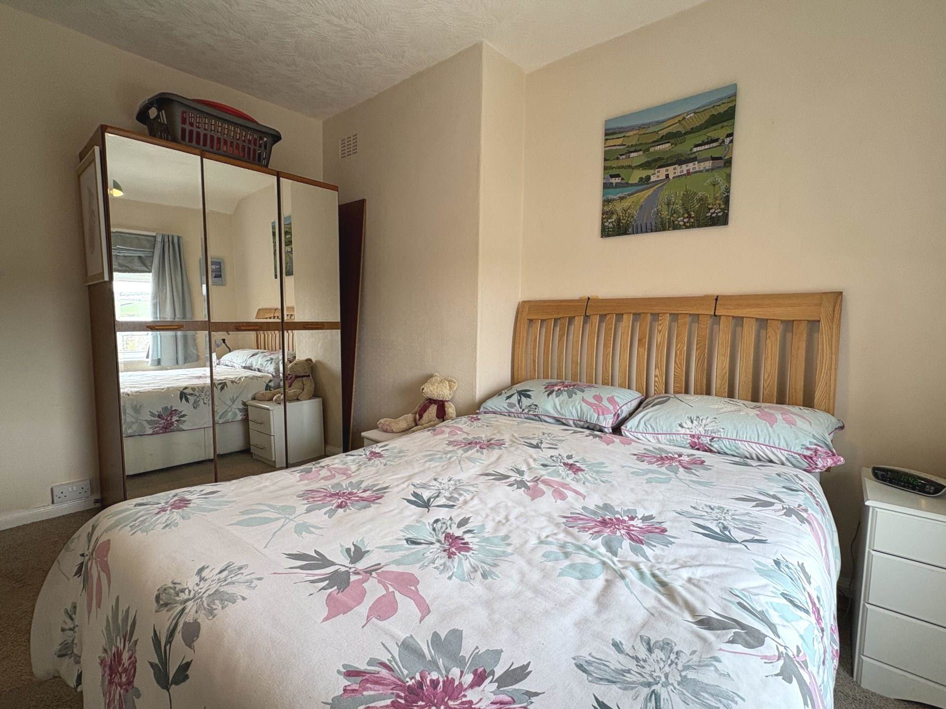 Church Road, Shaw, Image 17