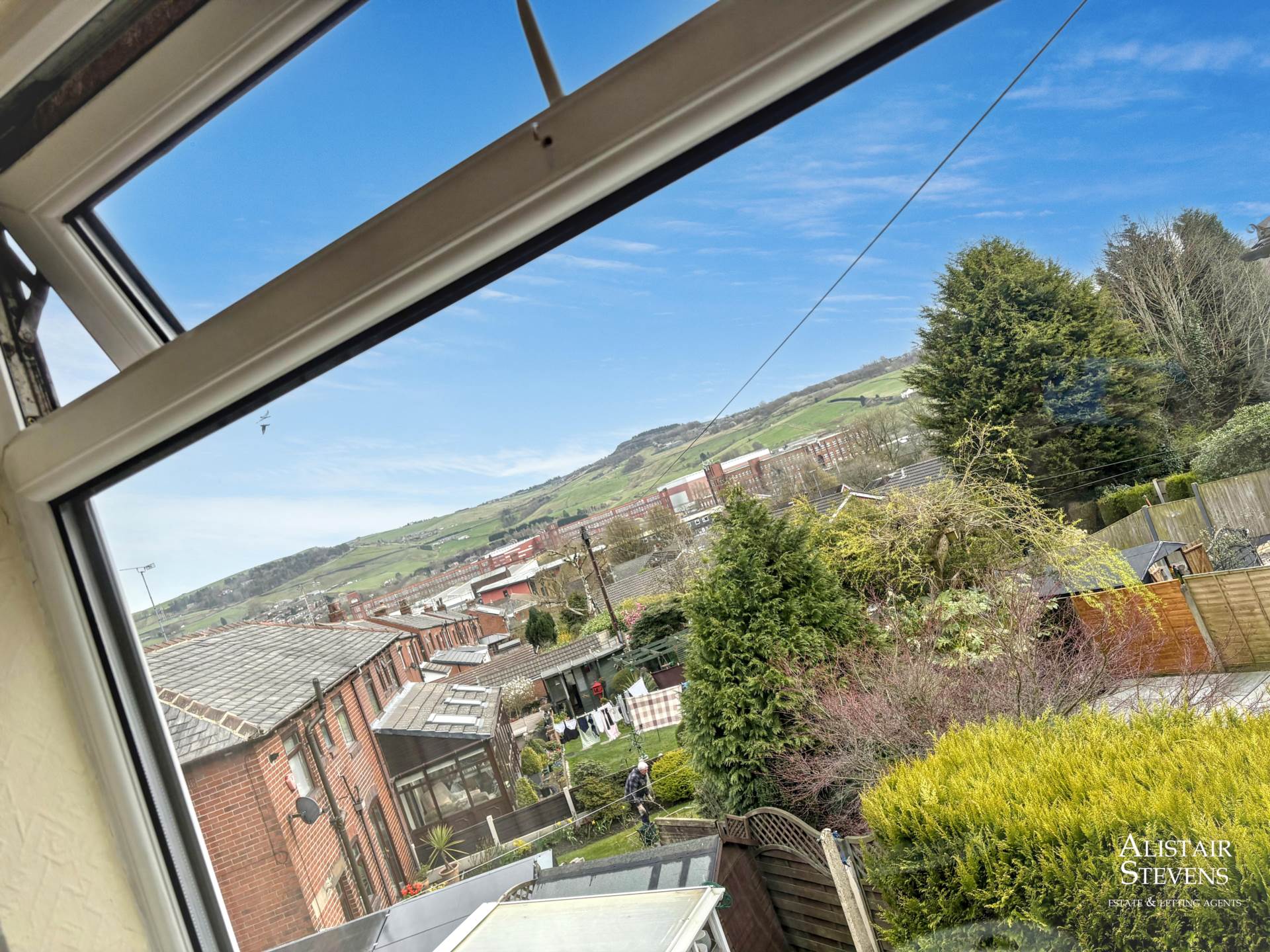 Church Road, Shaw, Image 19