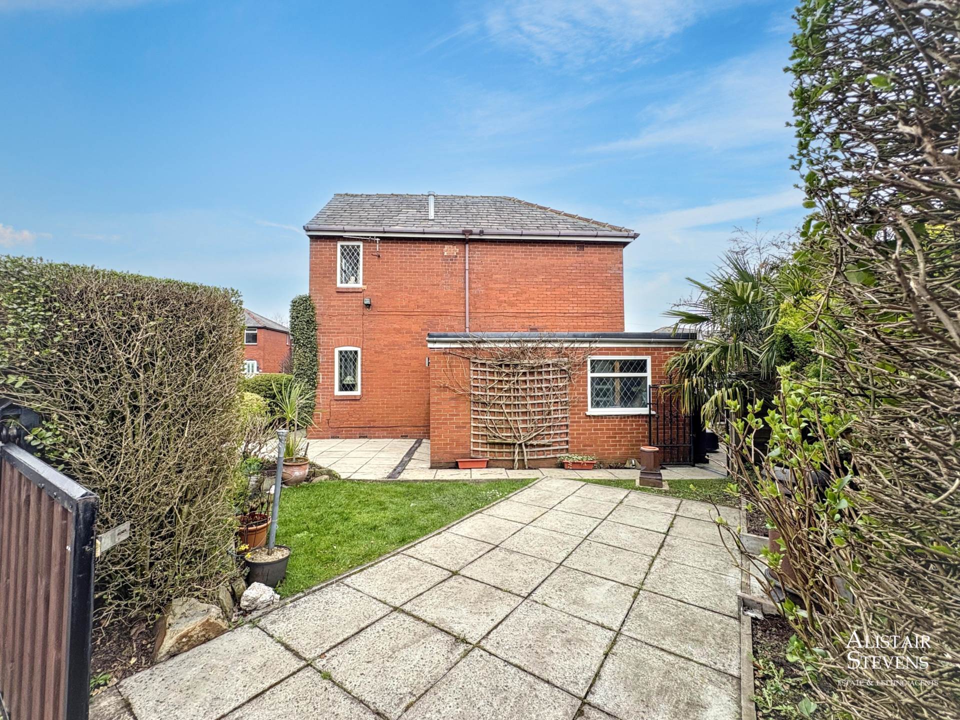 Church Road, Shaw, Image 2