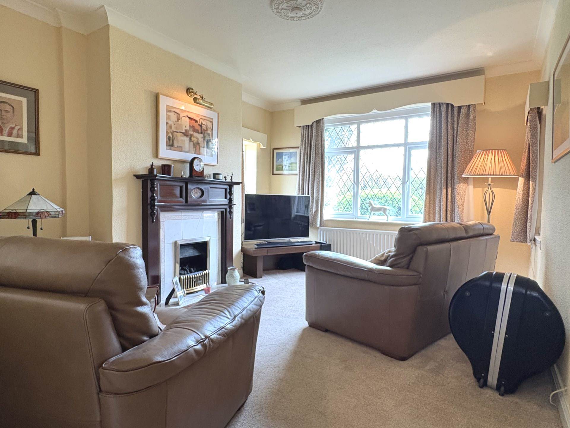 Church Road, Shaw, Image 5