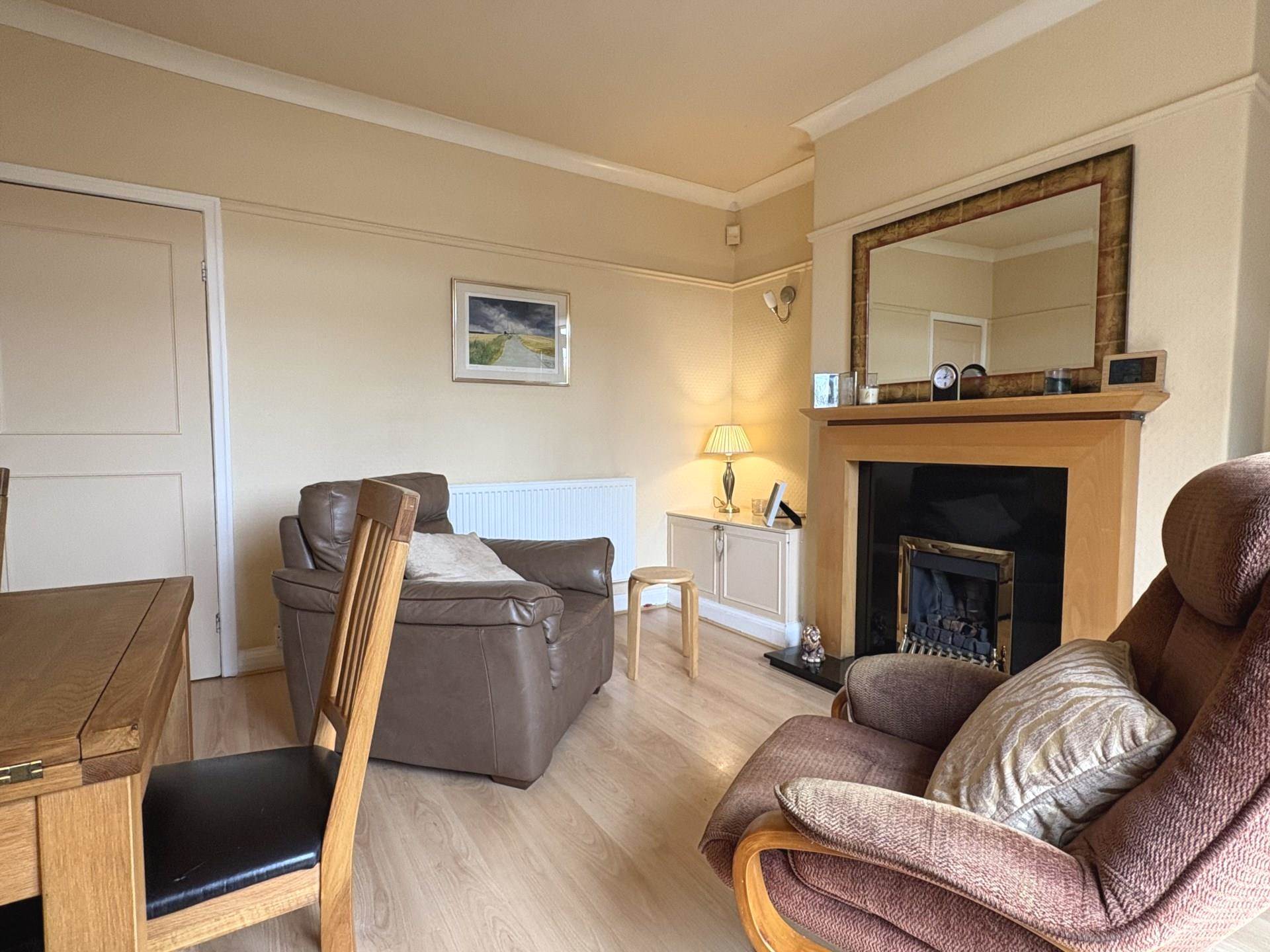 Church Road, Shaw, Image 8