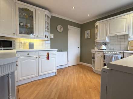 Church Road, Shaw, Image 11