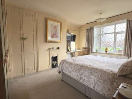 Church Road, Shaw, Image 14