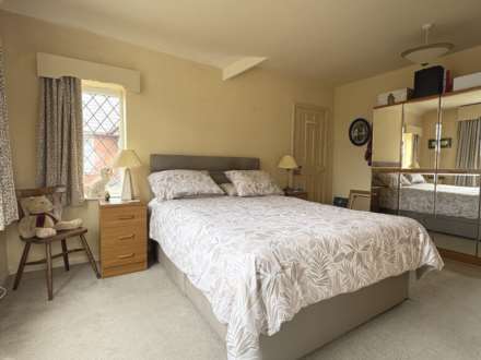 Church Road, Shaw, Image 15