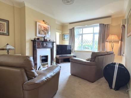 Church Road, Shaw, Image 5