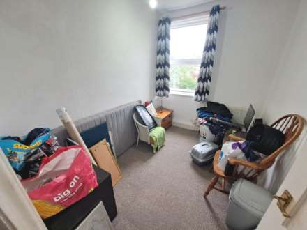 Hadfield Street, Glossop, Image 5