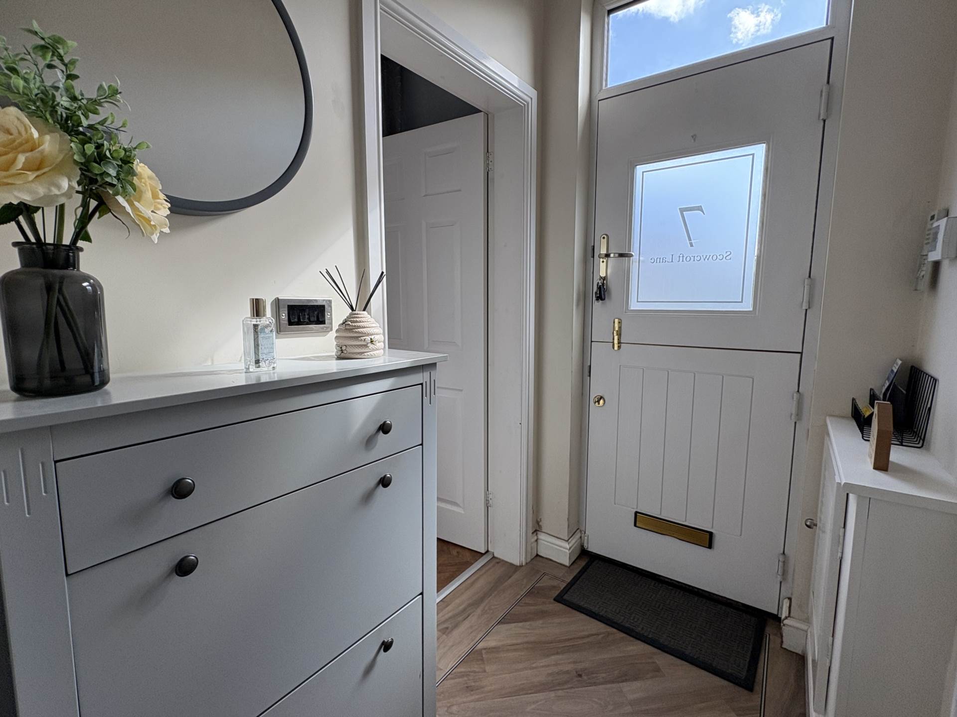 Scowcroft Lane, Shaw, Image 4