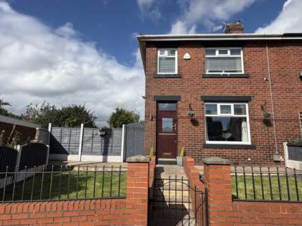 Scowcroft Lane, Shaw, Image 1