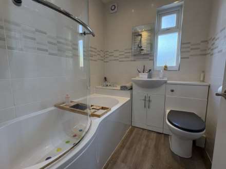 Scowcroft Lane, Shaw, Image 14