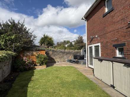 Scowcroft Lane, Shaw, Image 18