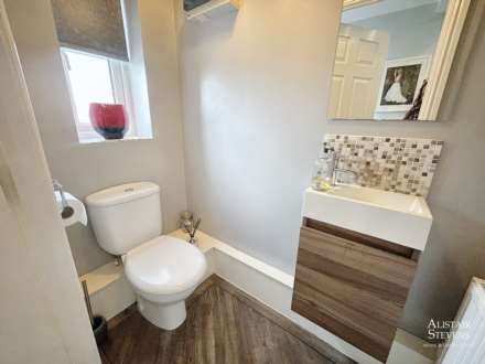 Arlington Close, Royton, Image 6