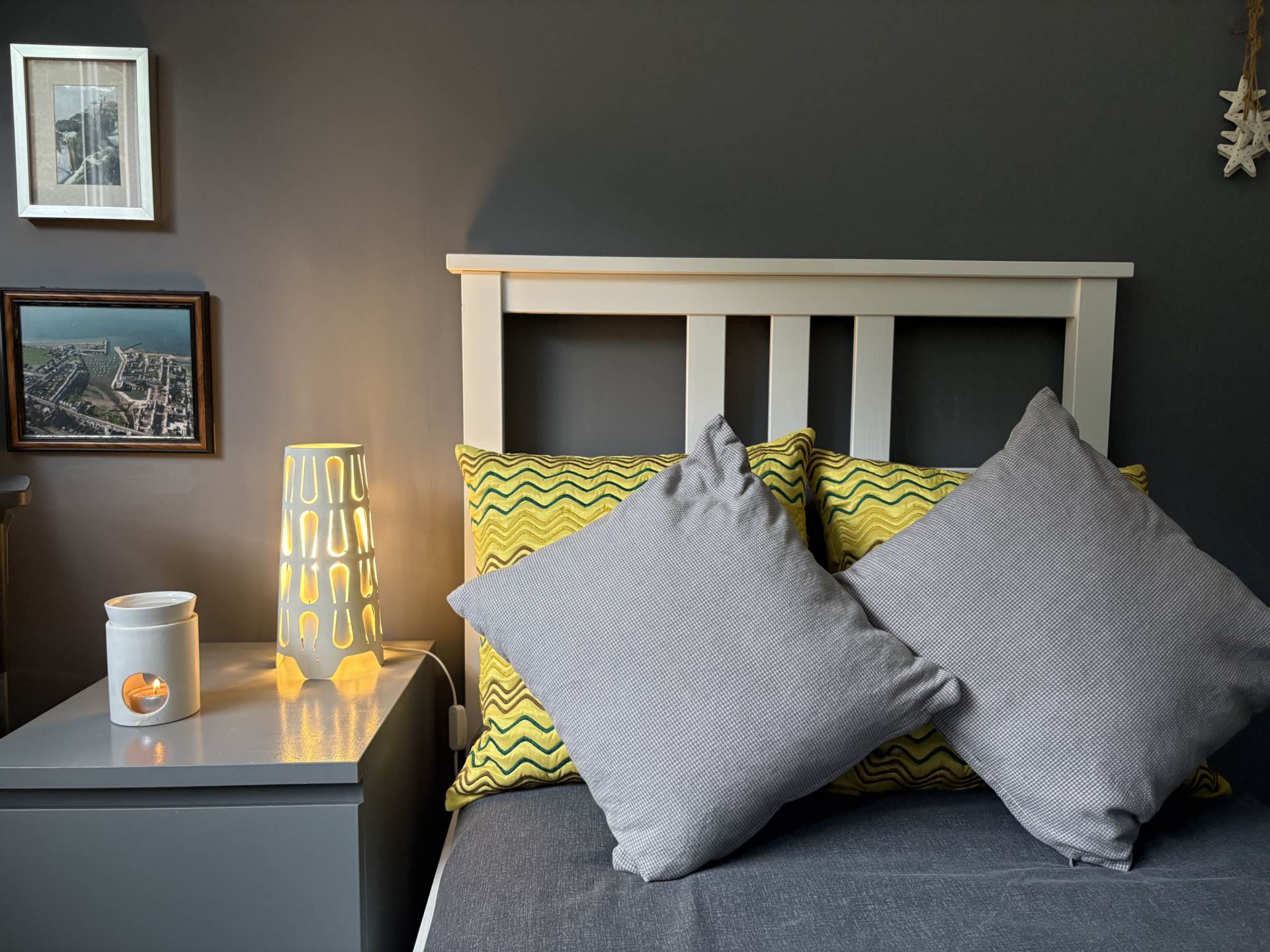 Valley New Road, Royton, Image 16