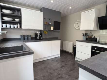 Valley New Road, Royton, Image 3