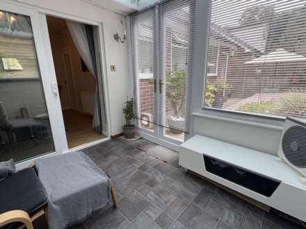 Valley New Road, Royton, Image 9