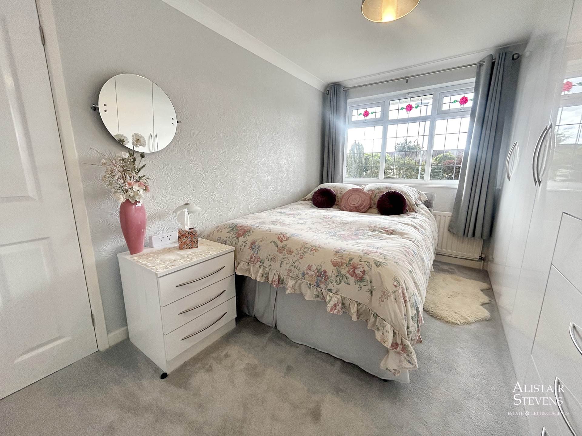 Chiltern Close, High Crompton, Shaw, Image 11