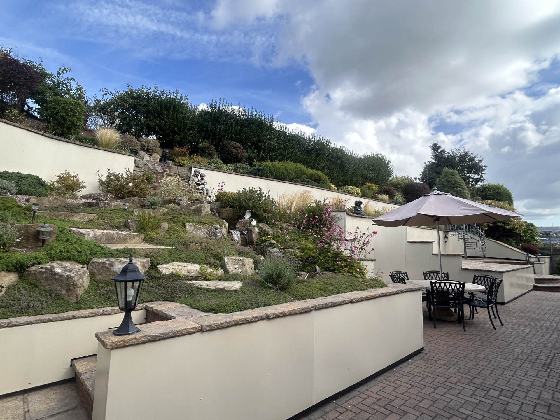 Chiltern Close, High Crompton, Shaw, Image 19