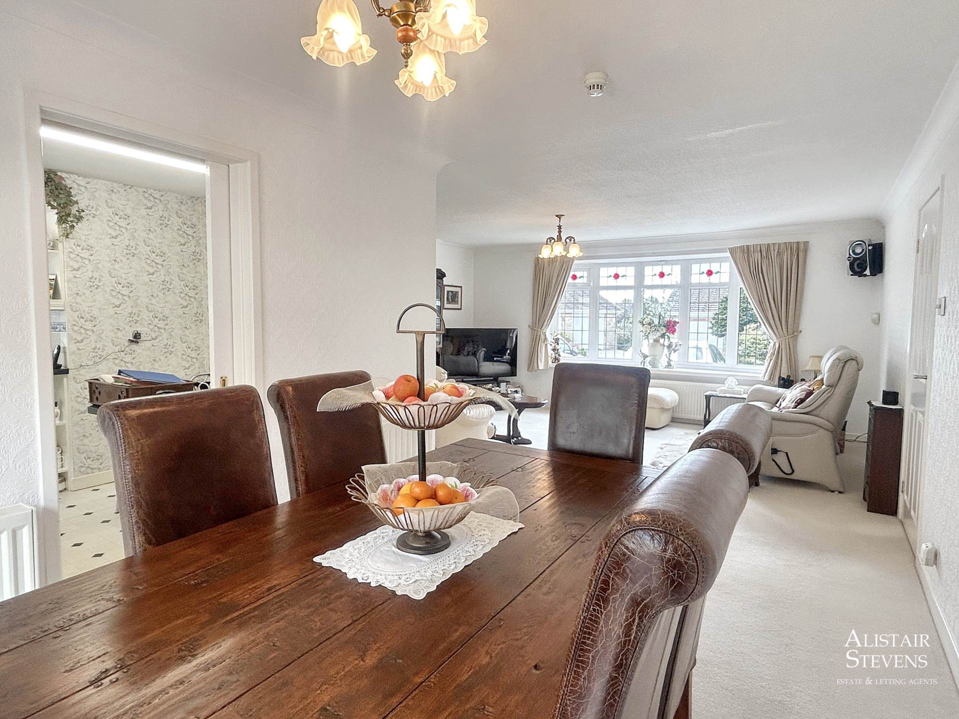 Chiltern Close, High Crompton, Shaw, Image 5