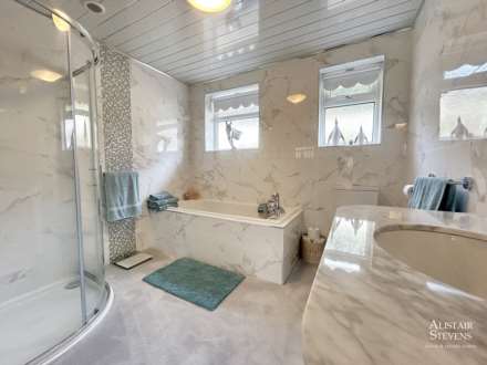 Chiltern Close, High Crompton, Shaw, Image 15