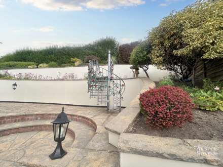 Chiltern Close, High Crompton, Shaw, Image 20