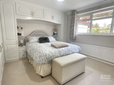 Chiltern Close, High Crompton, Shaw, Image 9