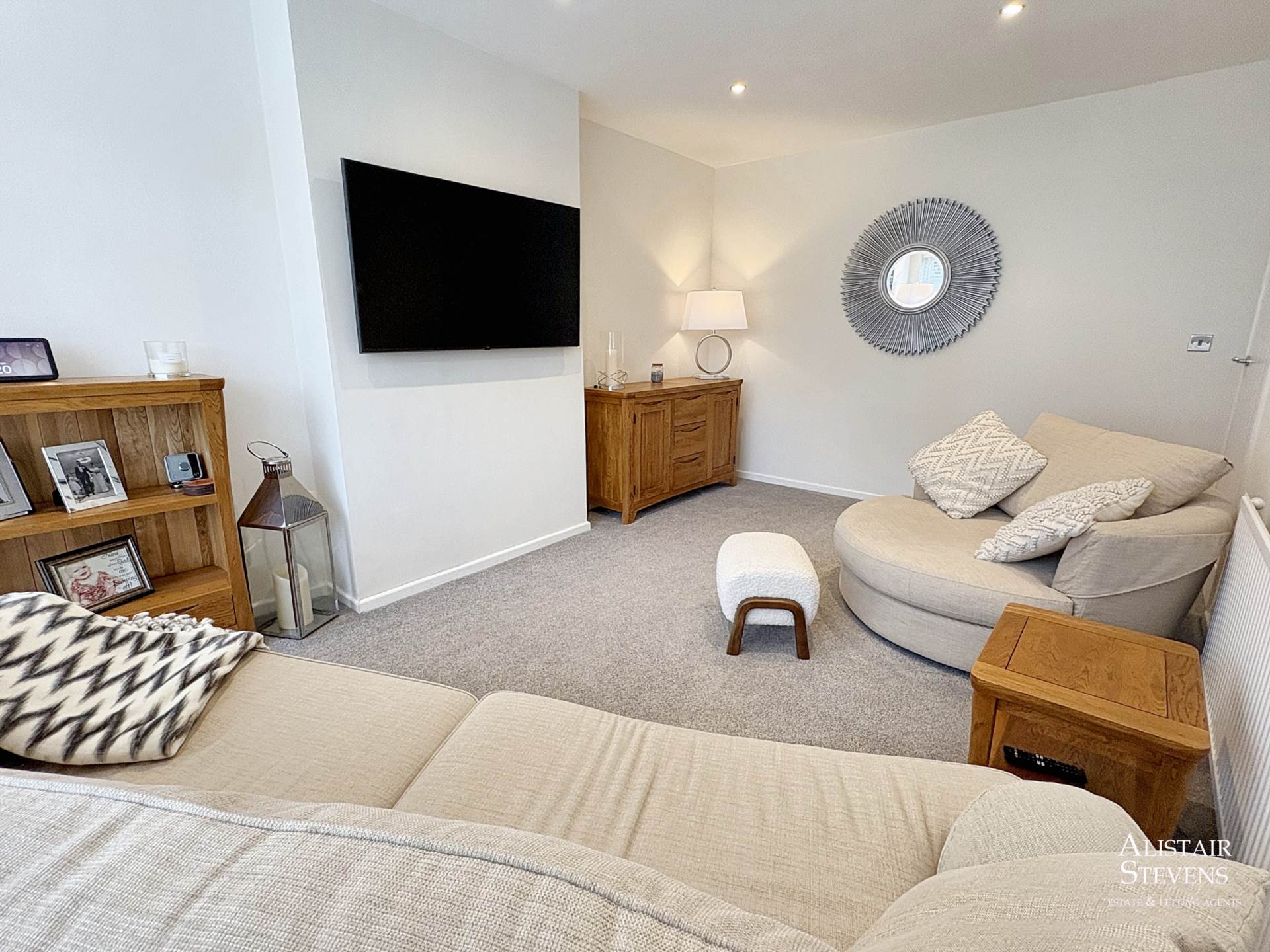 Clifton Crescent, Royton, Oldham, Image 2