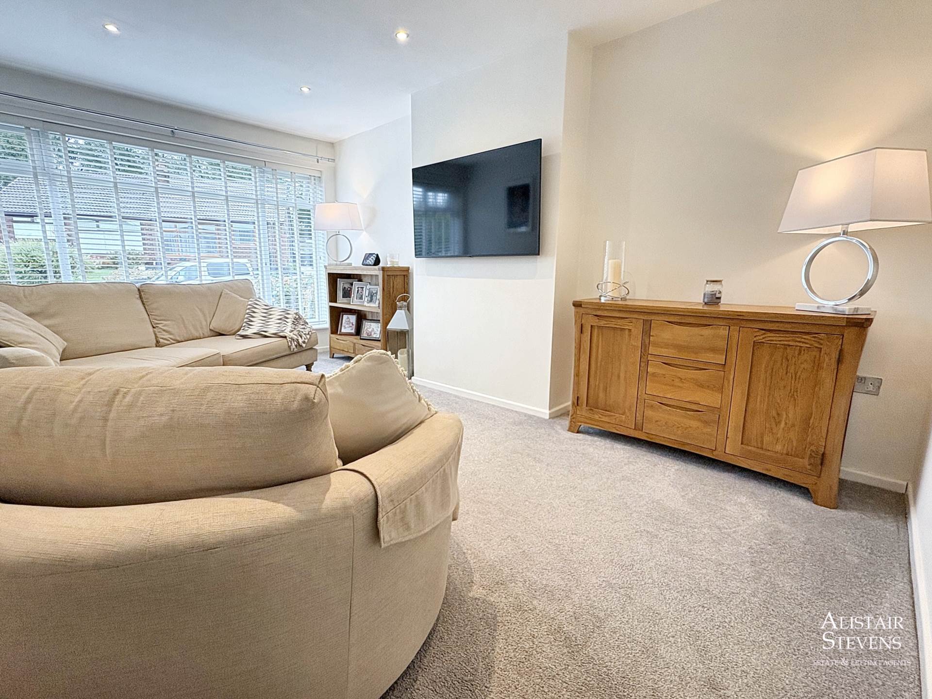 Clifton Crescent, Royton, Oldham, Image 5