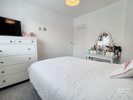 Clifton Crescent, Royton, Oldham, Image 10