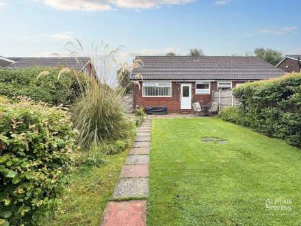 Clifton Crescent, Royton, Oldham, Image 13