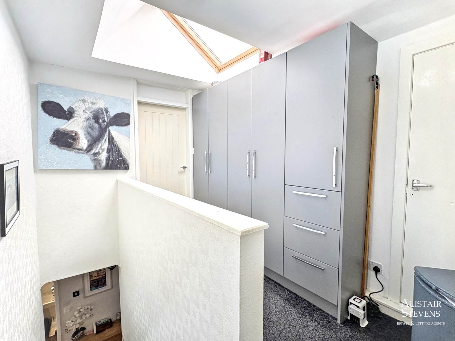 Oozewood Road, Royton, Image 12